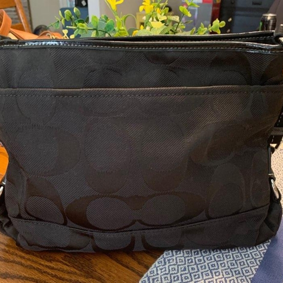 Coach Signature C - Picture 5 of 5